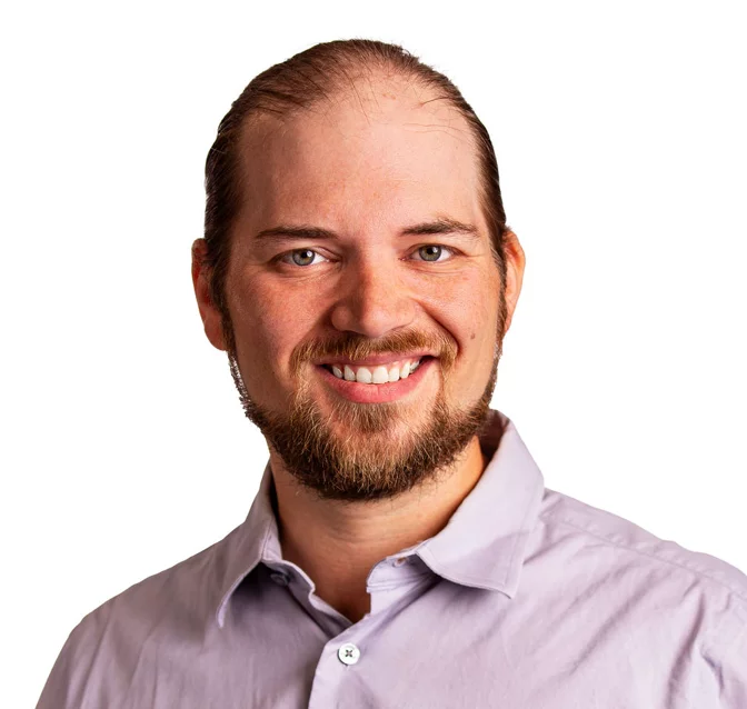 Edward Yaracz Edward Yaracz, Sales Manager